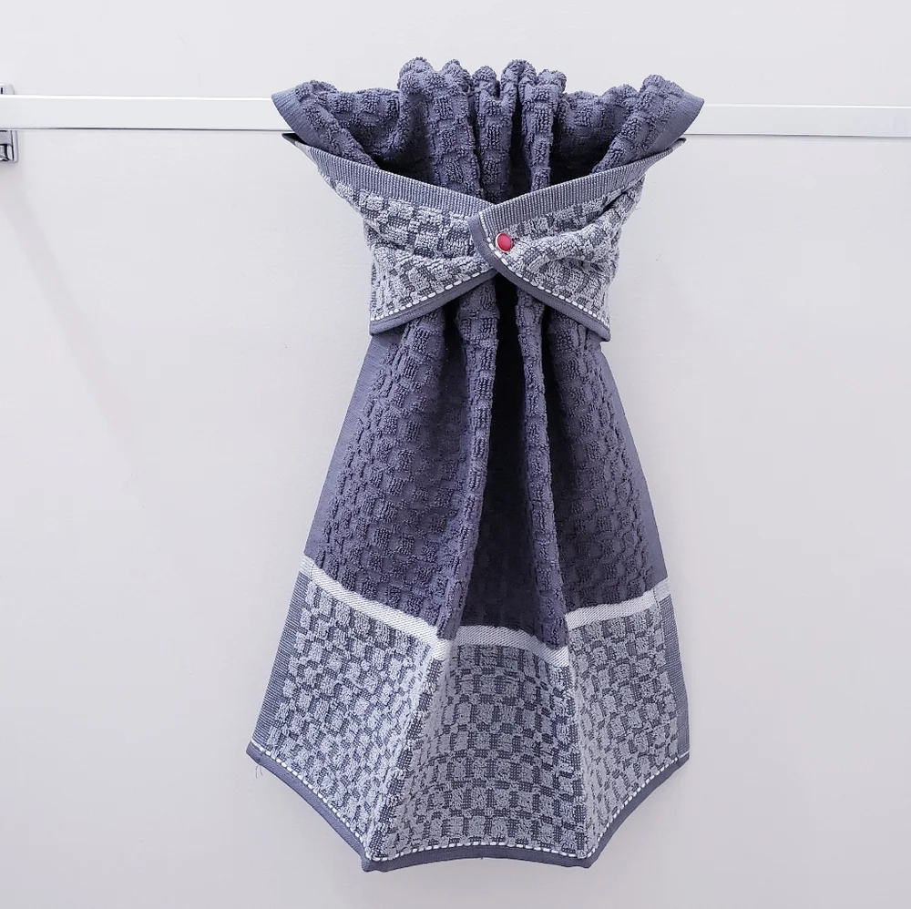 💟NEW!⬜️ #9040-C ■Gray Block design Hang'N'Snap HAND Towel Select snap